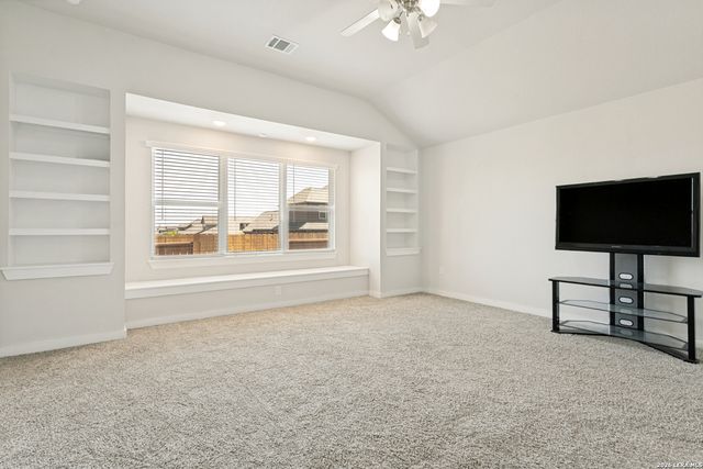 466 FOXTAIL VALLEY, Cibolo, TX 78108