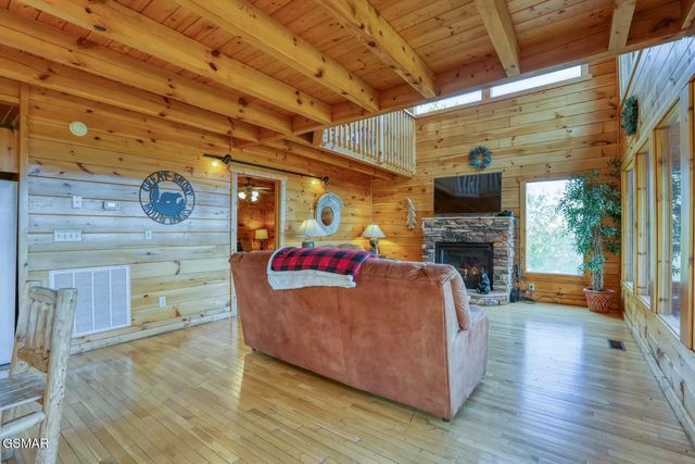 2131 Windy Lane, Sevierville, TN 37876