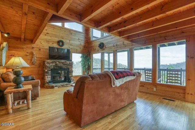 2131 Windy Lane, Sevierville, TN 37876