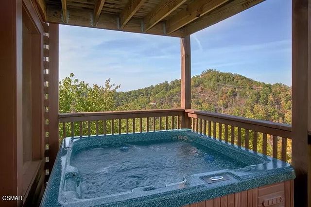 2131 Windy Lane, Sevierville, TN 37876