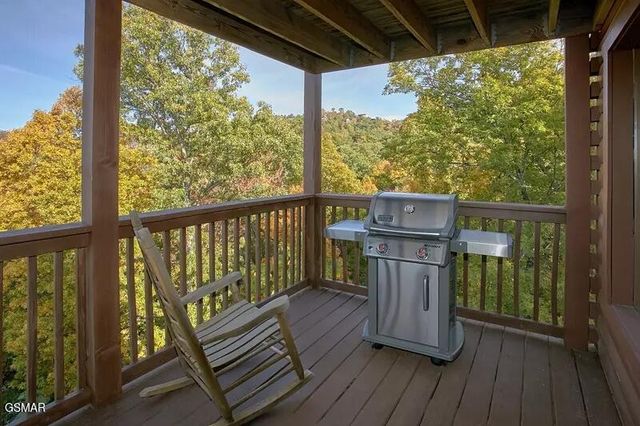 2131 Windy Lane, Sevierville, TN 37876