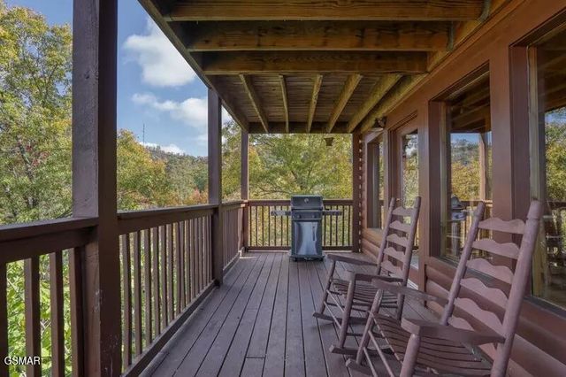 2131 Windy Lane, Sevierville, TN 37876