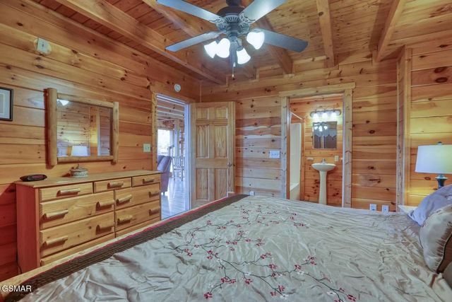 2131 Windy Lane, Sevierville, TN 37876