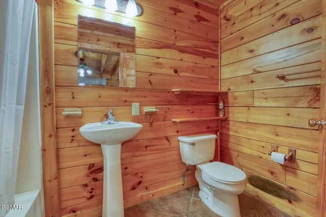 2131 Windy Lane, Sevierville, TN 37876