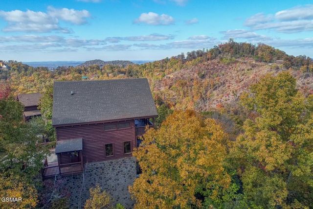 2131 Windy Lane, Sevierville, TN 37876