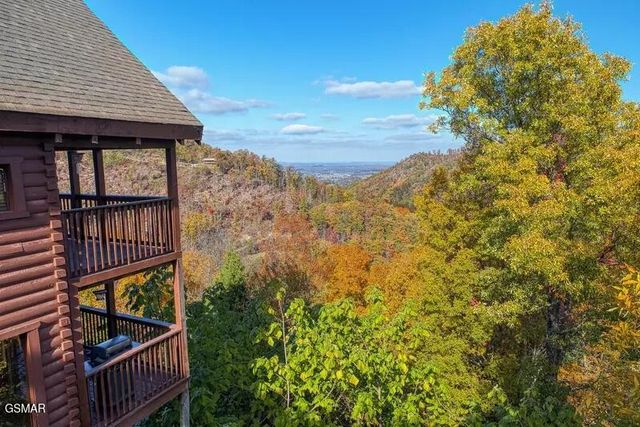 2131 Windy Lane, Sevierville, TN 37876