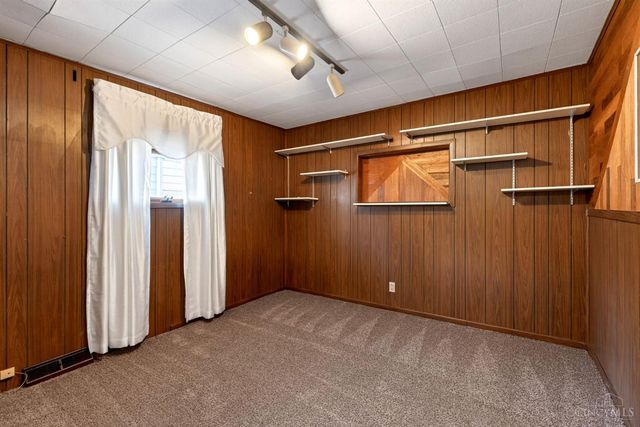 704 Seventeenth Avenue, Middletown, OH 45044