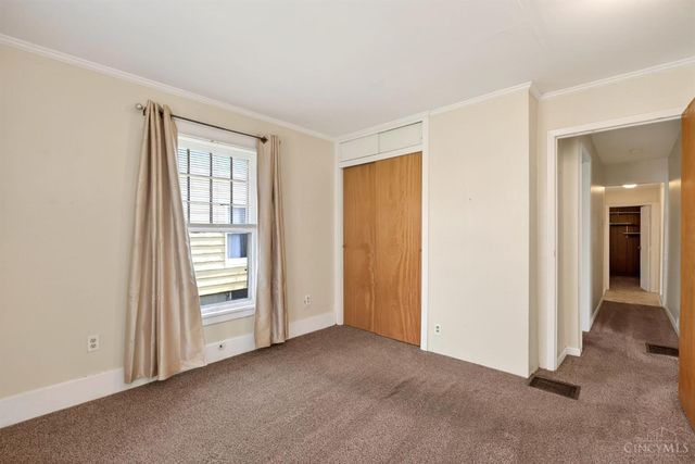 704 Seventeenth Avenue, Middletown, OH 45044