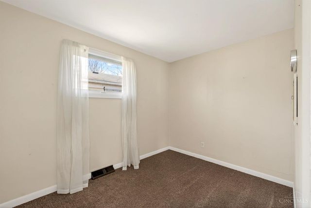 704 Seventeenth Avenue, Middletown, OH 45044