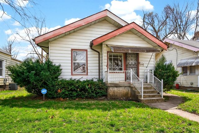 704 Seventeenth Avenue, Middletown, OH 45044