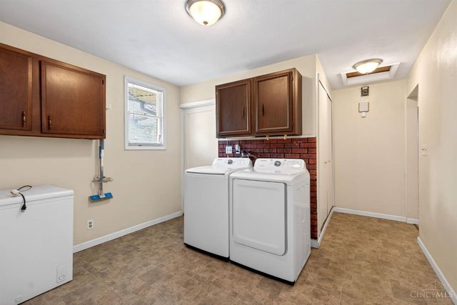 704 Seventeenth Avenue, Middletown, OH 45044