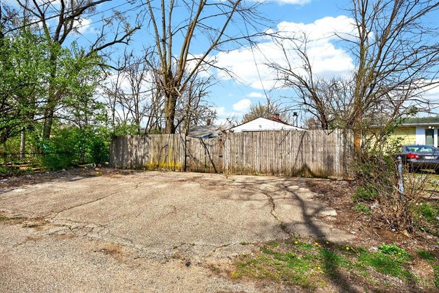 704 Seventeenth Avenue, Middletown, OH 45044