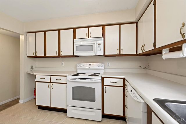 704 Seventeenth Avenue, Middletown, OH 45044