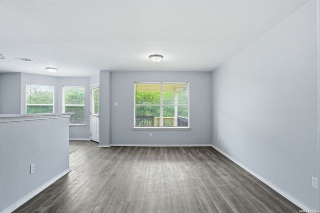 5146 FOUNTAIN HL, San Antonio, TX 78244
