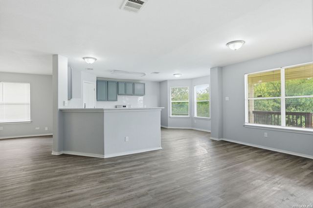 5146 FOUNTAIN HL, San Antonio, TX 78244