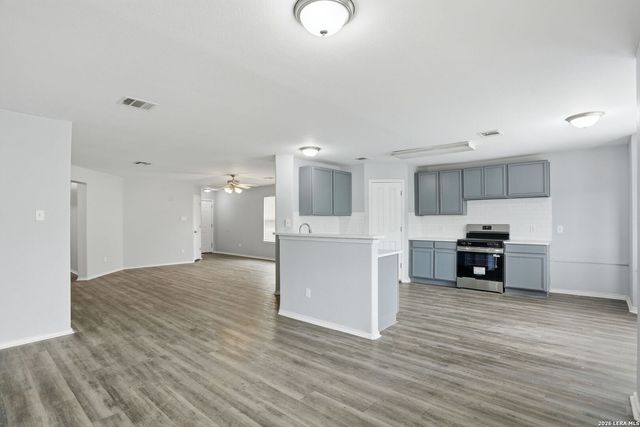 5146 FOUNTAIN HL, San Antonio, TX 78244