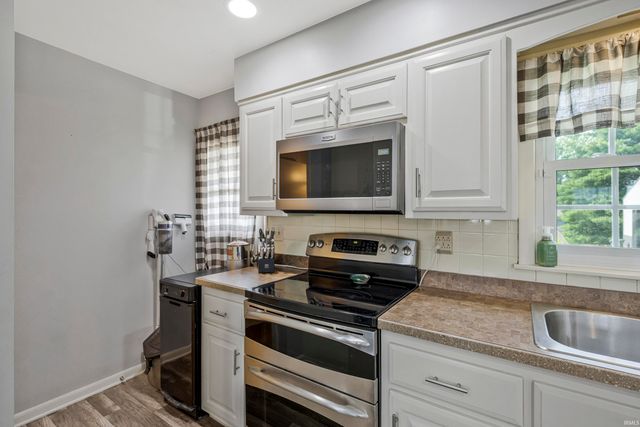 7688 Vann Road, Newburgh, IN 47630