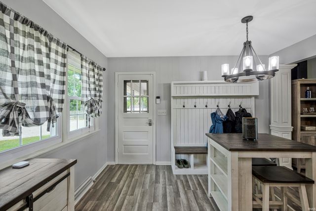 7688 Vann Road, Newburgh, IN 47630