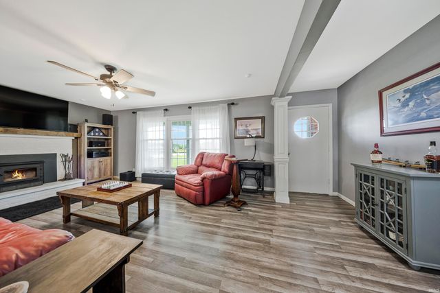 7688 Vann Road, Newburgh, IN 47630