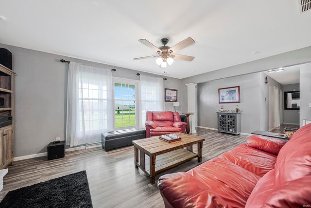 7688 Vann Road, Newburgh, IN 47630