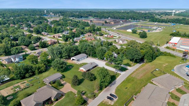 7688 Vann Road, Newburgh, IN 47630