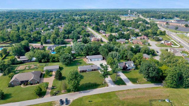 7688 Vann Road, Newburgh, IN 47630