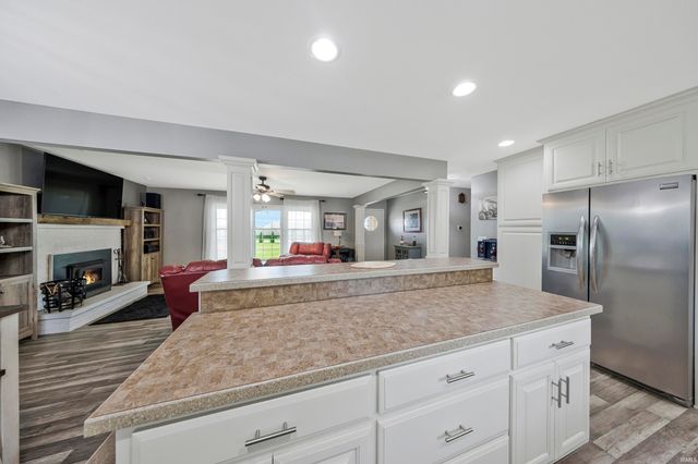 7688 Vann Road, Newburgh, IN 47630