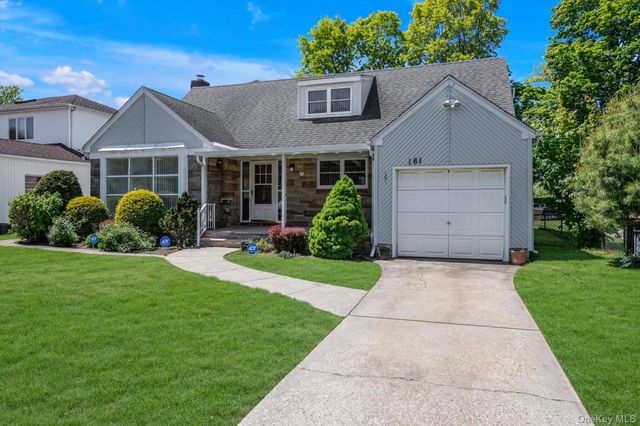 161 Rose Lane, New Hyde Park, NY 11040