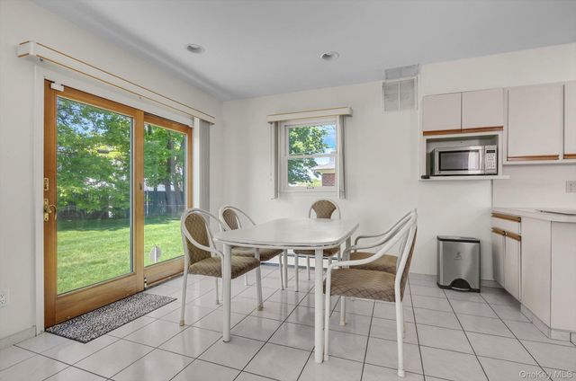 161 Rose Lane, New Hyde Park, NY 11040