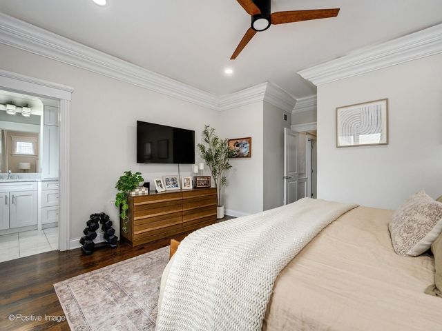 450 N Sangamon Street 2, Chicago, IL 60642