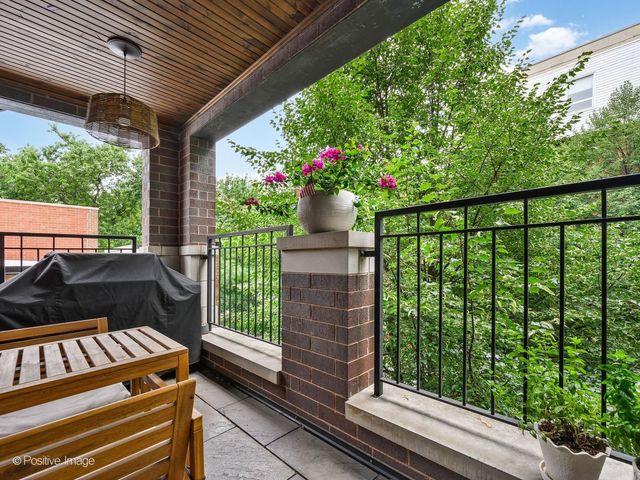 450 N Sangamon Street 2, Chicago, IL 60642
