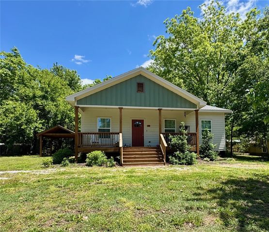 312 N West Avenue, Lincoln, AR 72744