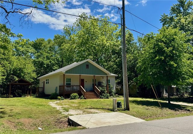 312 N West Avenue, Lincoln, AR 72744