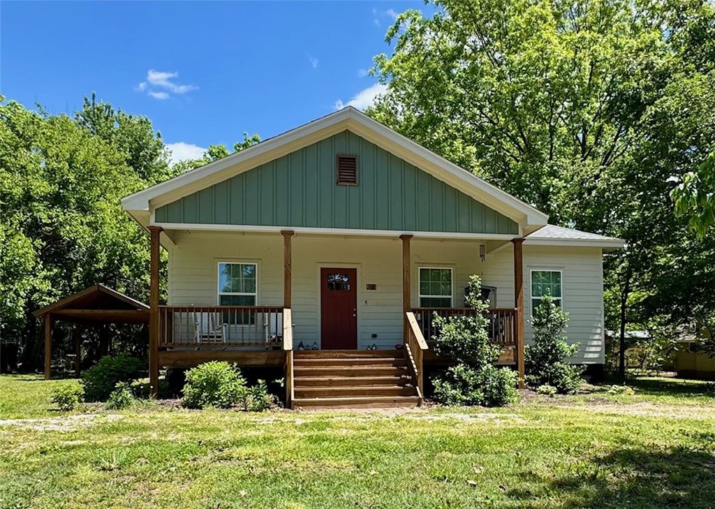 312 N West Avenue, Lincoln, AR 72744