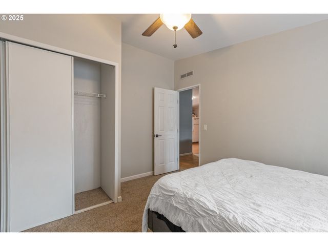 201 HEAVENLY Ct, Sutherlin, OR 97479