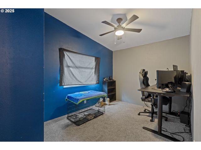 201 HEAVENLY Ct, Sutherlin, OR 97479