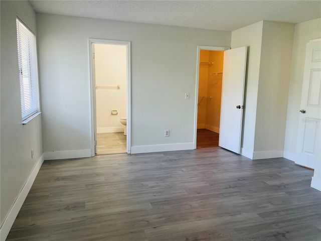 6914 THOUSAND OAKS ROAD, Orlando, FL 32818