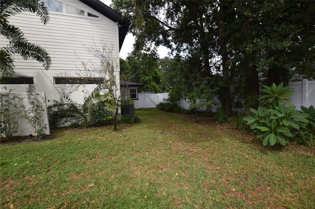 924 BOARDMAN STREET, Orlando, FL 32804