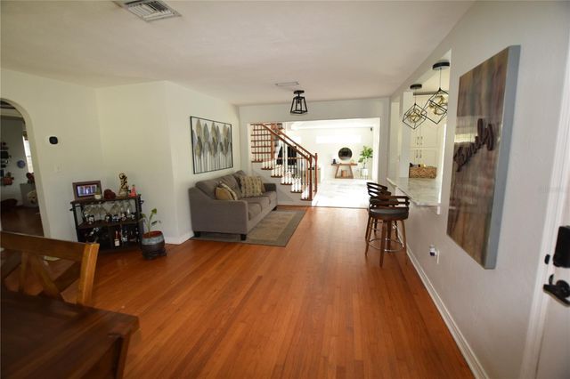 924 BOARDMAN STREET, Orlando, FL 32804