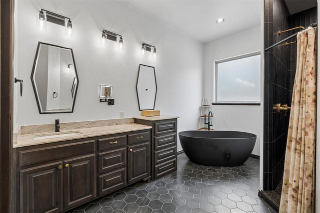 2317 Open Trail Drive, Edmond, OK 73034