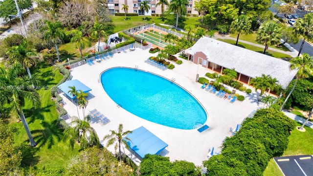 10753 W Clairmont Cir 106, Tamarac, FL 33321