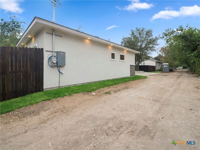 5338 Howard Street, San Antonio, TX 78212