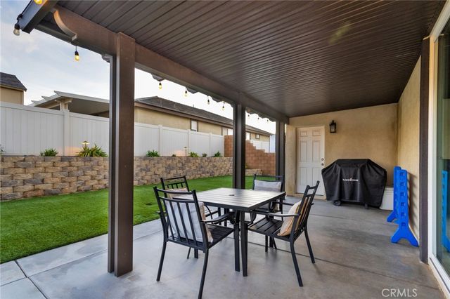 7249 Dayton, Hesperia, CA 92345