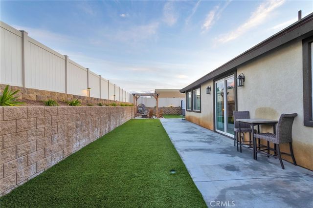 7249 Dayton, Hesperia, CA 92345