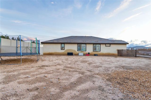 7249 Dayton, Hesperia, CA 92345