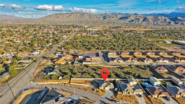 7249 Dayton, Hesperia, CA 92345