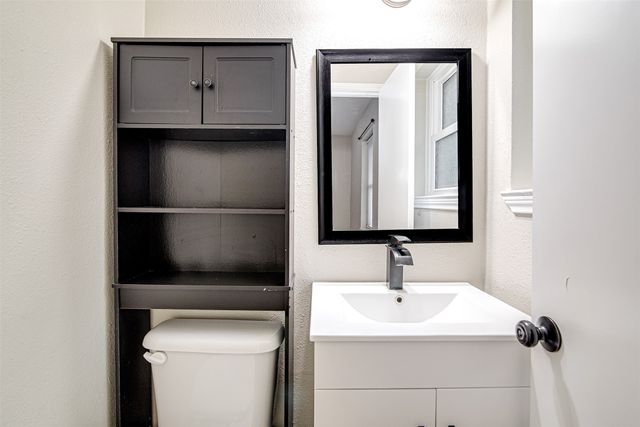 2127 E Mitchell Street, Arlington, TX 76010