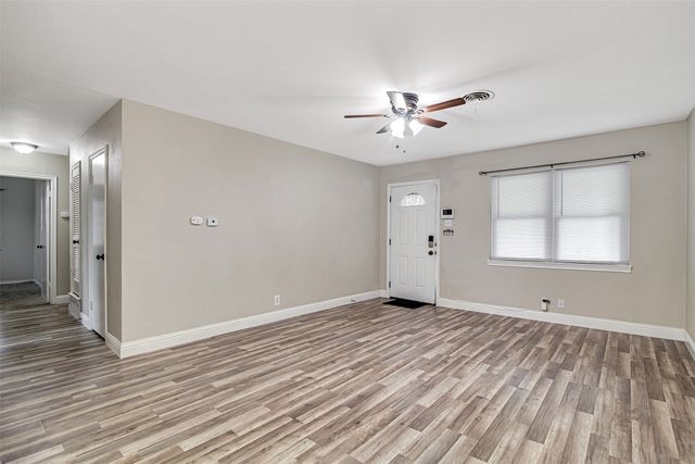 2127 E Mitchell Street, Arlington, TX 76010