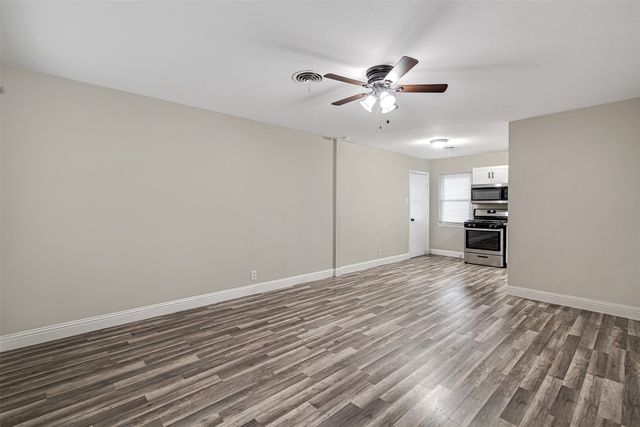 2127 E Mitchell Street, Arlington, TX 76010