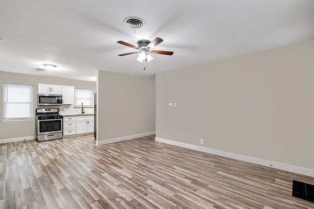 2127 E Mitchell Street, Arlington, TX 76010